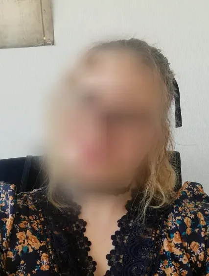 Greta, 32