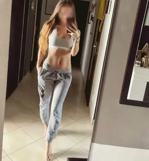 Ingrid, 28