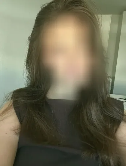 Melanie, 28