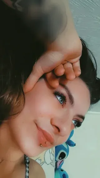 Merve, 24
