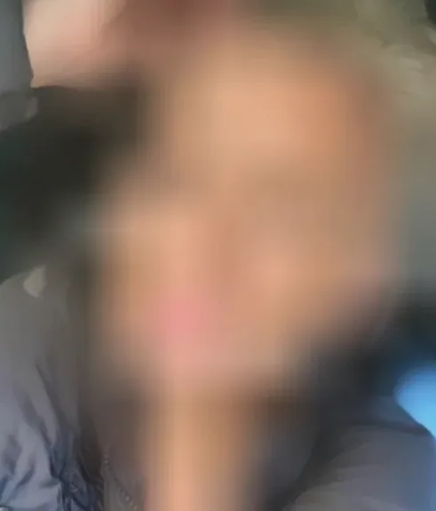 Valentina, 32